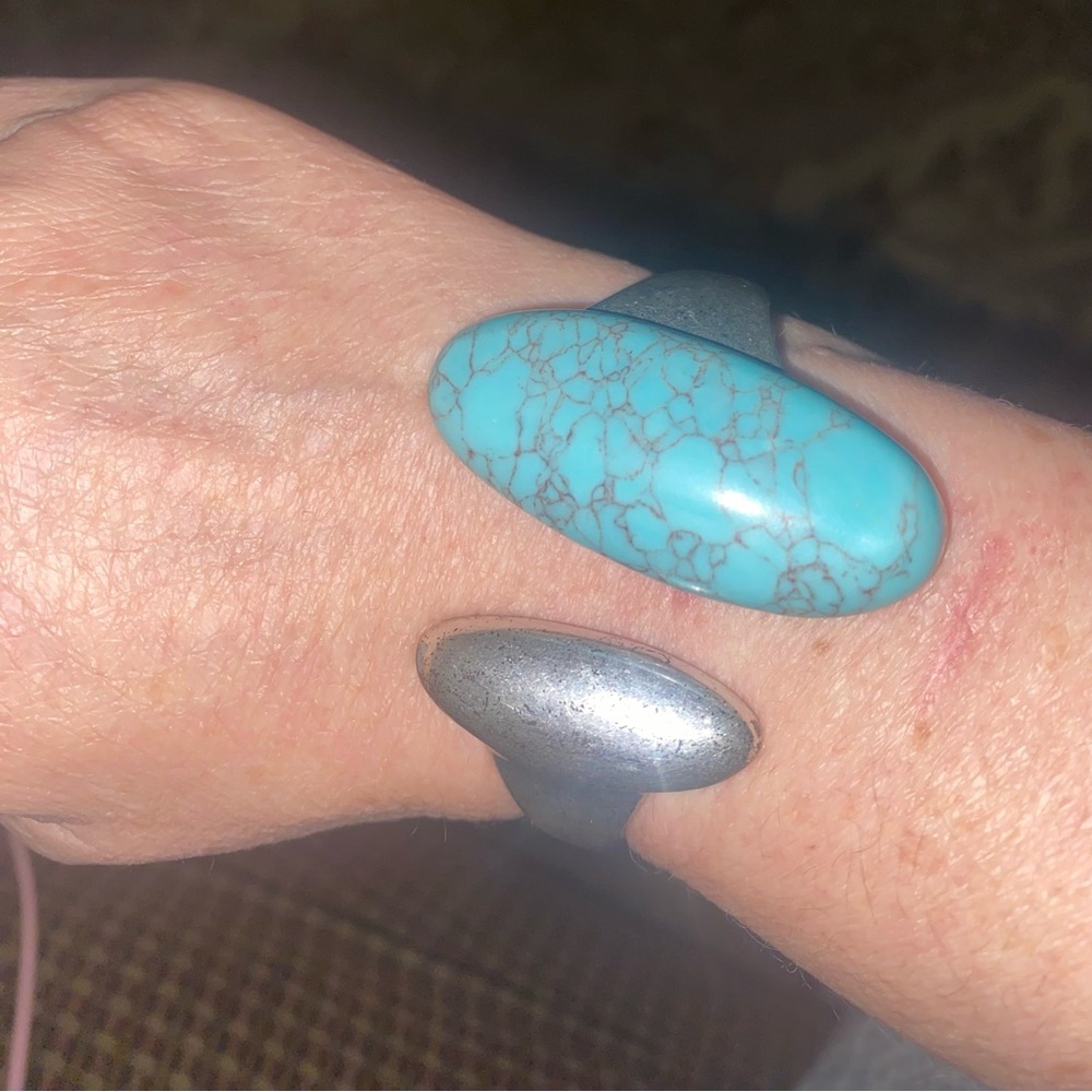 Robert Lee Morris Soho, Silver Plate Hinged Bracelet Large
Turquoise Stone, NWT